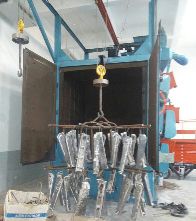 吊鉤式拋丸機(jī)結(jié)構(gòu)圖 吊鉤式拋丸機(jī)結(jié)構(gòu)圖