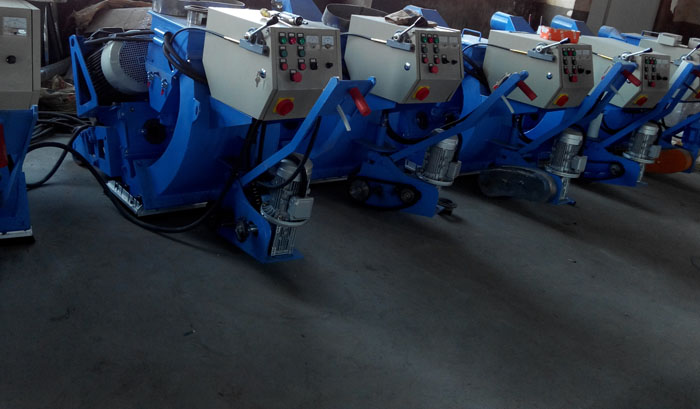 路面拋丸機(jī)制造現(xiàn)場 路面拋丸機(jī)制造現(xiàn)場